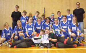 Equipe de floorball en maillots SPORTAMO