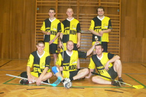 Equipe de floorball en maillots SPORTAMO