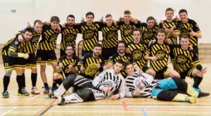 Equipe de floorball en maillots SPORTAMO